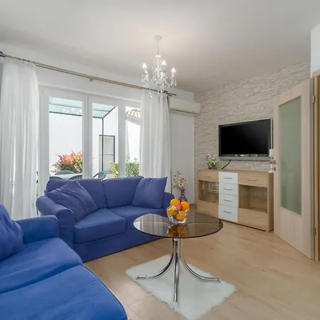 Strandnahes Anamaria Fuer 6 Personen